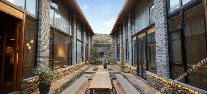 临海杏树里民宿图片