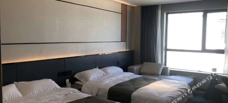 班戈圣象天门帐篷营地图片