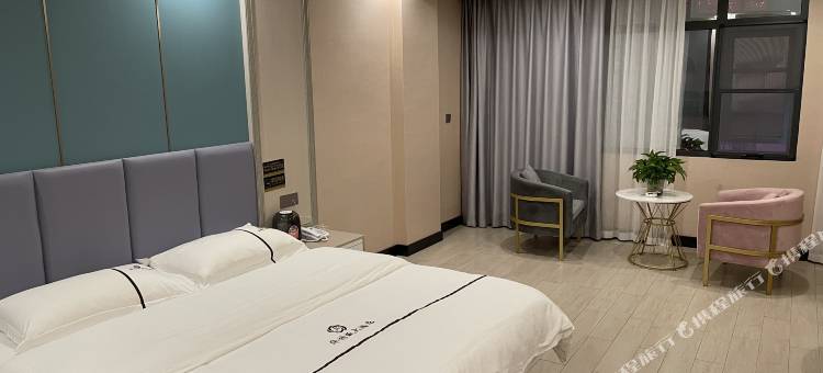 册亨华特利大酒店图片