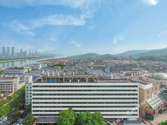 通程麓山大酒店(岳麓山橘子洲店)