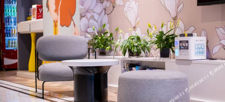 白玉兰酒店(日照万象汇万平口景区店)图片