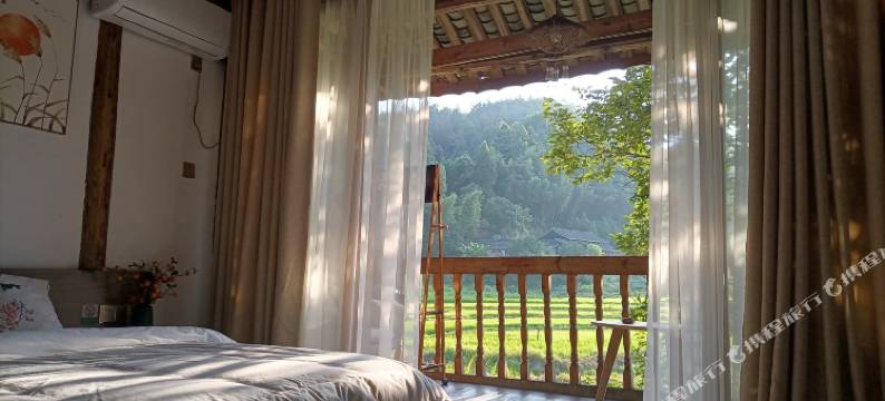 通道侗境乡居荷舍图片