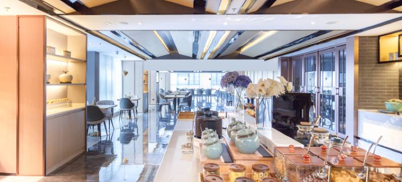 昆明西山区南悦城爱琴海亚朵酒店图片