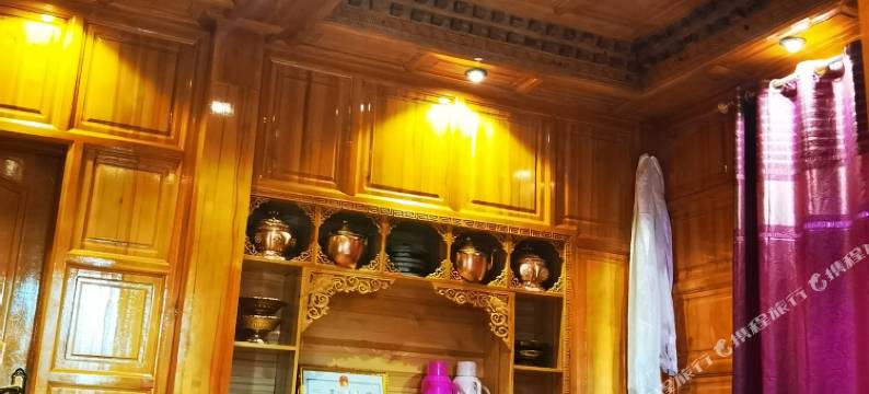 迭部扎尕那雪域民宿图片