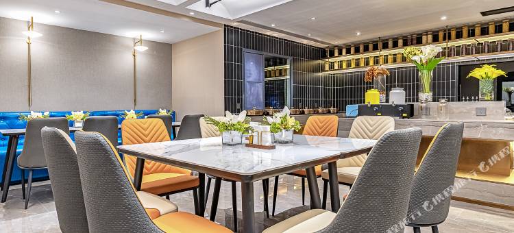 莫林锦尚酒店(昆明南亚风情第壹城严家地地铁站店)图片