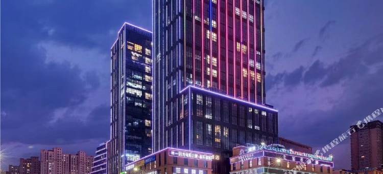 宿美景归loft民宿(郑州郑东商业中心店)图片