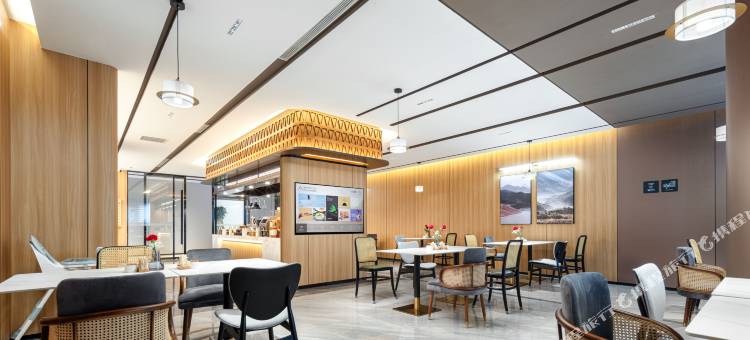 沈阳浑南区沈抚大道亚朵酒店图片