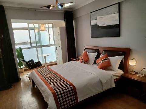 90后主题酒店(长沙五一广场IFS国金中心店)