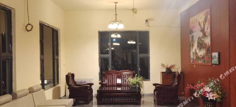 尼汝六妹客栈图片