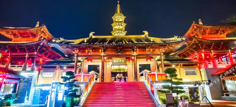 衢州百瑞巨幕影院酒店(国金中心水亭门店)图片