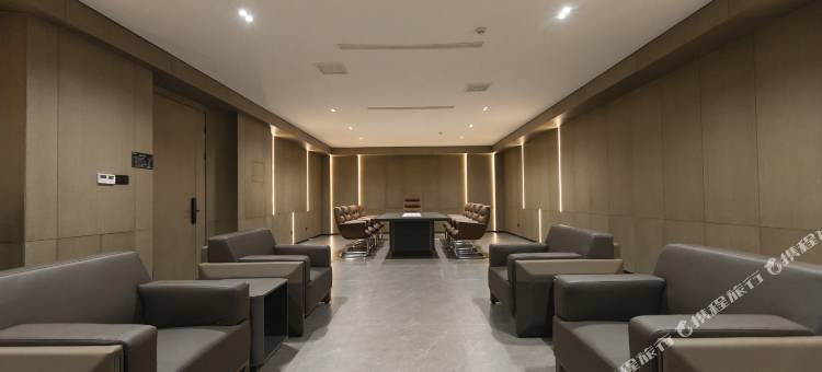 黛熹酒店(恐龙广场店)图片