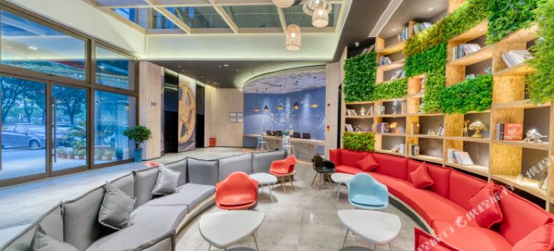 泊印精选酒店(嘉兴万达广场中关村店)图片