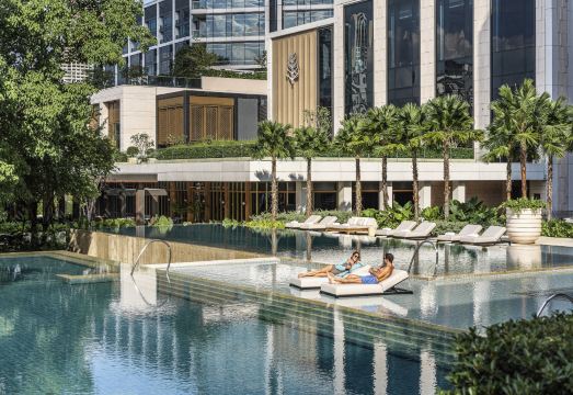 曼谷湄南河四季酒店外景图