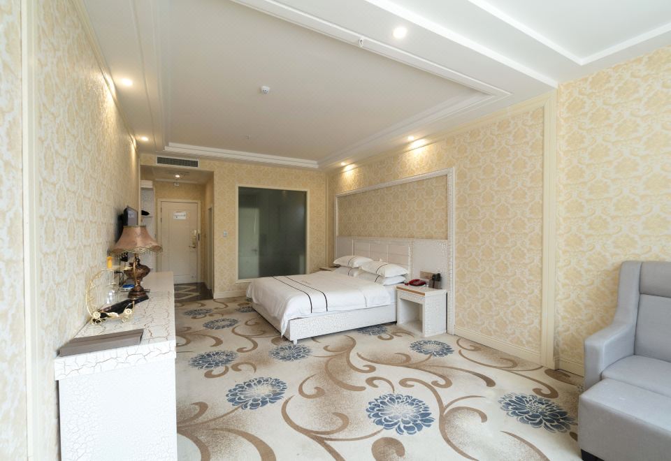  Hotel Overview