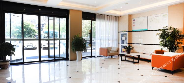 格林豪泰商务酒店(桐庐高铁站店)图片