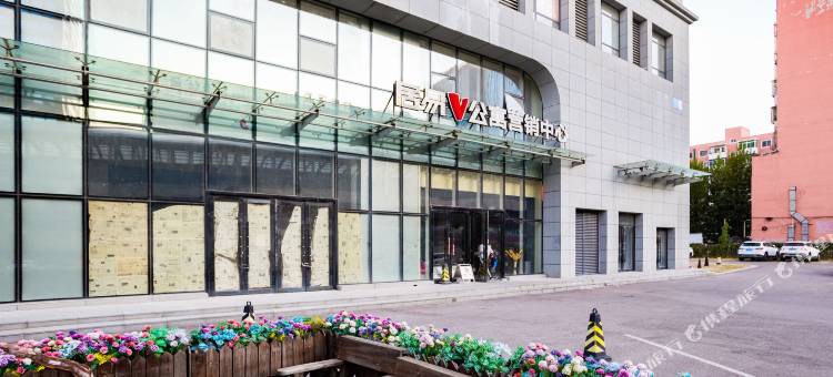 一朵·智选影音酒店(龙之梦滂江街地铁站店)图片