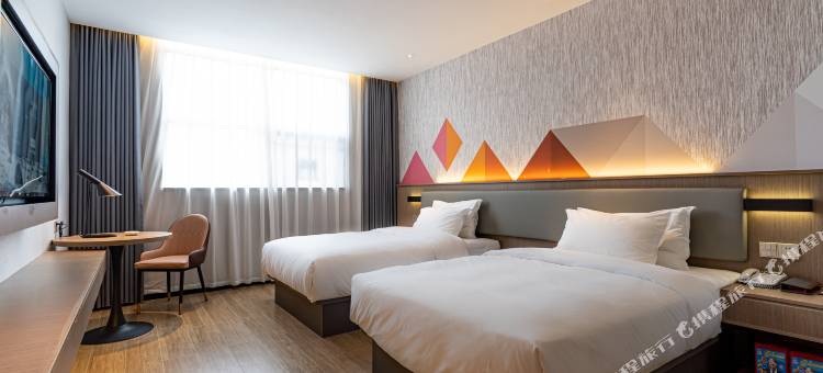 柏曼酒店(玉林汽车总站十字街店)图片