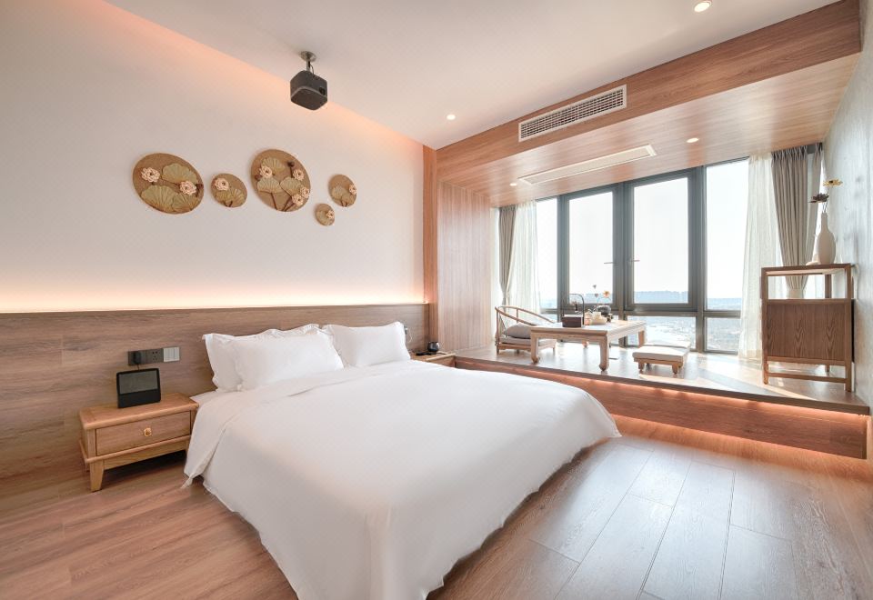 Chengdu Chuyun XinsuHotel Overview