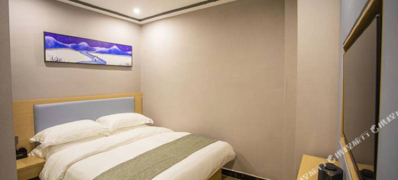 仁怀蛋壳民宿(体育馆店)图片