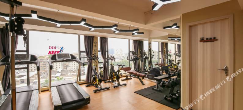 晨龙茄啡酒店(广州天河客运站长湴地铁站店)图片