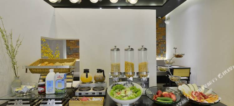 美豪怡致酒店(钟鼓楼古城墙店)图片