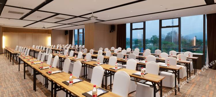 南京麒麟中山陵景区希尔顿欢朋酒店图片