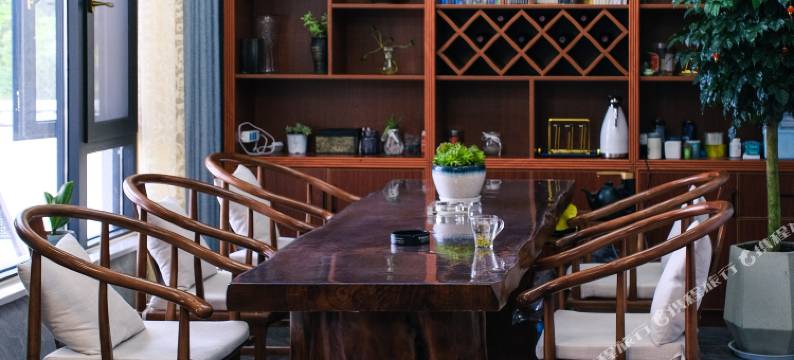 桐庐小隐煜舍(OMG心跳乐园店)图片