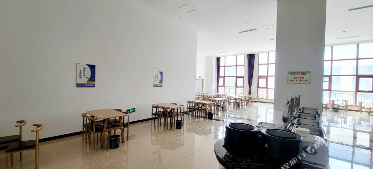 如家睿柏·云酒店(唐山乐亭汽车站店)图片