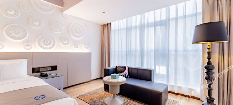 青岛五四广场香港中路兰欧国际酒店图片