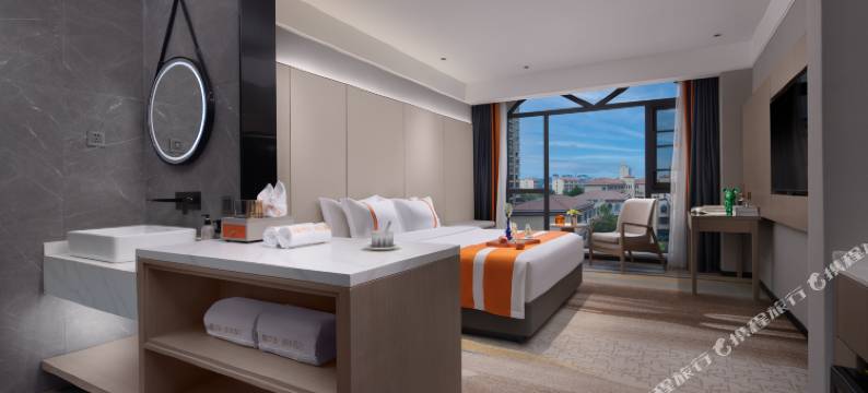 长垣富美艾驿·湖岸酒店图片