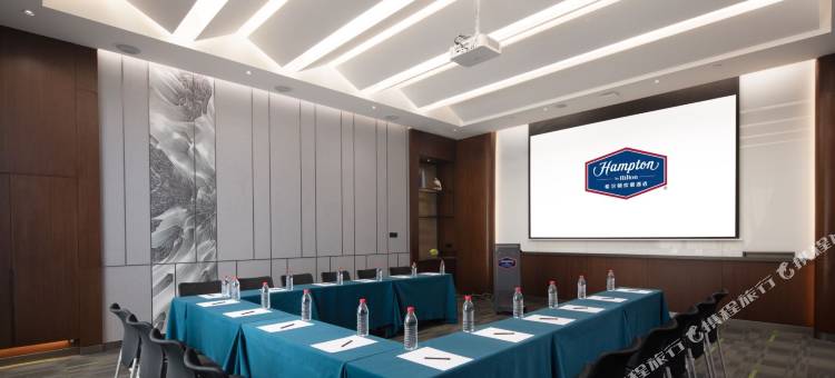 邯郸高铁站希尔顿欢朋酒店图片