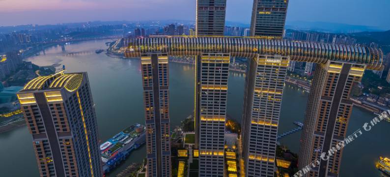 重庆亚善高空江景酒店(解放碑来福士广场店)图片
