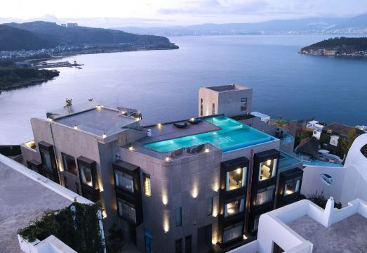 DALI JOY LUCK QINGSHI RESORT HOTEL Hotel Overview