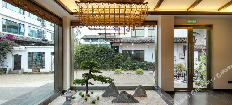 亚俪雪山揽景度假酒店(丽江古城大水车店)图片