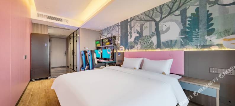 雨朵电竞酒店(大良悦然广场顺德欢乐海岸PLUS店)图片