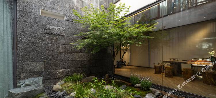 静舍雅居·Holiday Villa轻奢度假景观民宿(丽江古城店)图片
