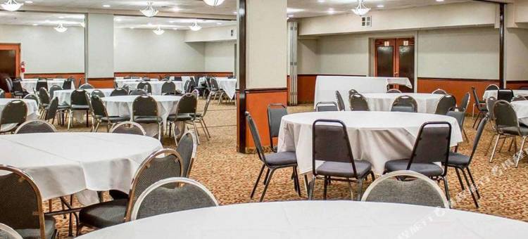 温德姆豪生哥伦布州立展览馆I-71(Howard Johnson by Wyndham Columbus State Fairgrounds I-71)图片