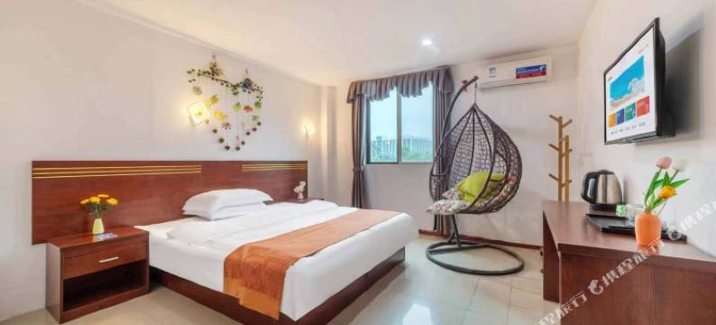 铂逸主题公寓(广州南站店)图片