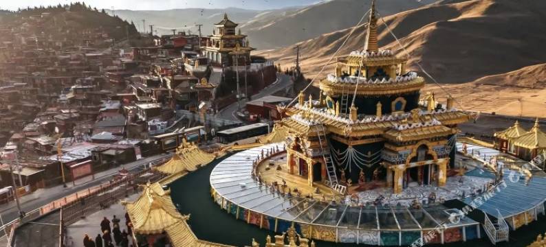 色达西渡国际青年旅舍图片