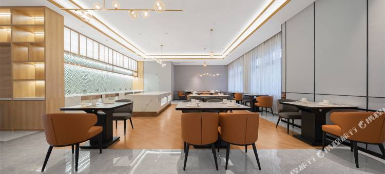 白玉兰酒店(上海浦东机场凌空路地铁站店)图片