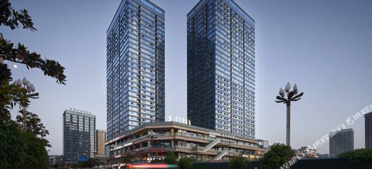 SFEEL设计师酒店(宜宾未来广场店)图片