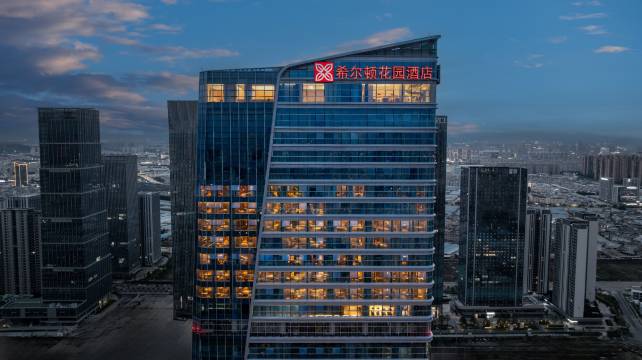 昆明火车站南希尔顿花园酒店