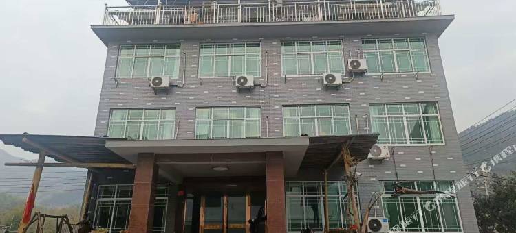 万红艺术家民宿图片