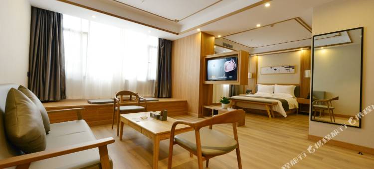 欧兰亚领渡酒店(茅台天酿景区店)图片