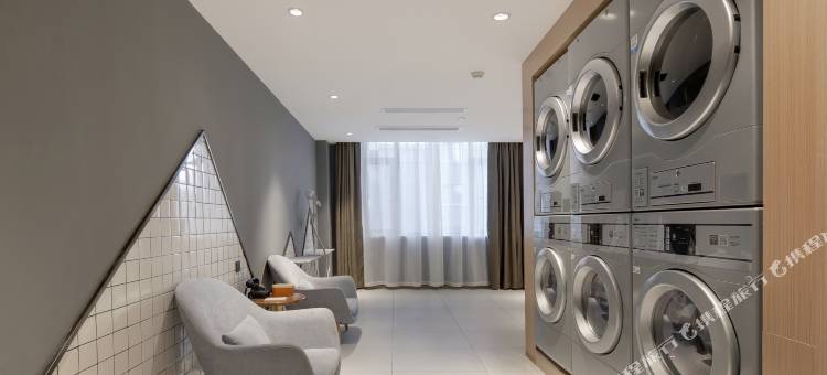 济南东站工业北路亚朵酒店图片