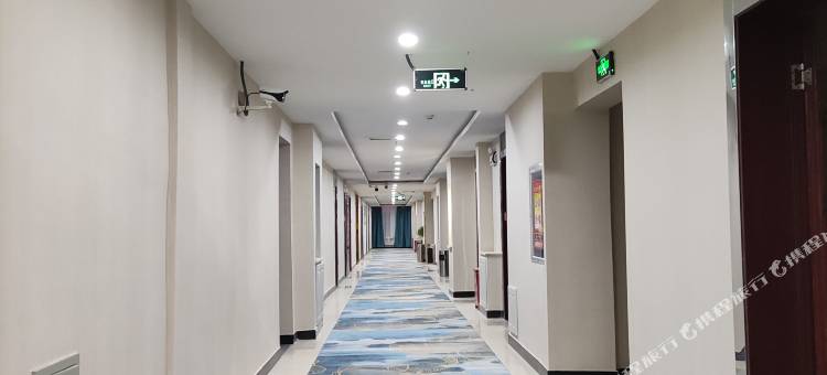如家派柏云酒店(阜康老汽车站店)图片