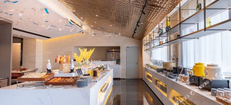 昆明西山区大观公园亚朵酒店图片