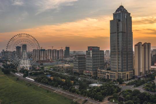 南昌嘉萊特沁廬國際酒店（萬象城摩天輪店）