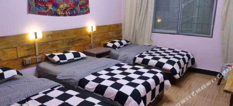 涂鸦青旅(曼听公园店)图片