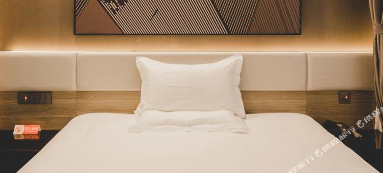 IU酒店(阳泉东站工程学院店)图片
